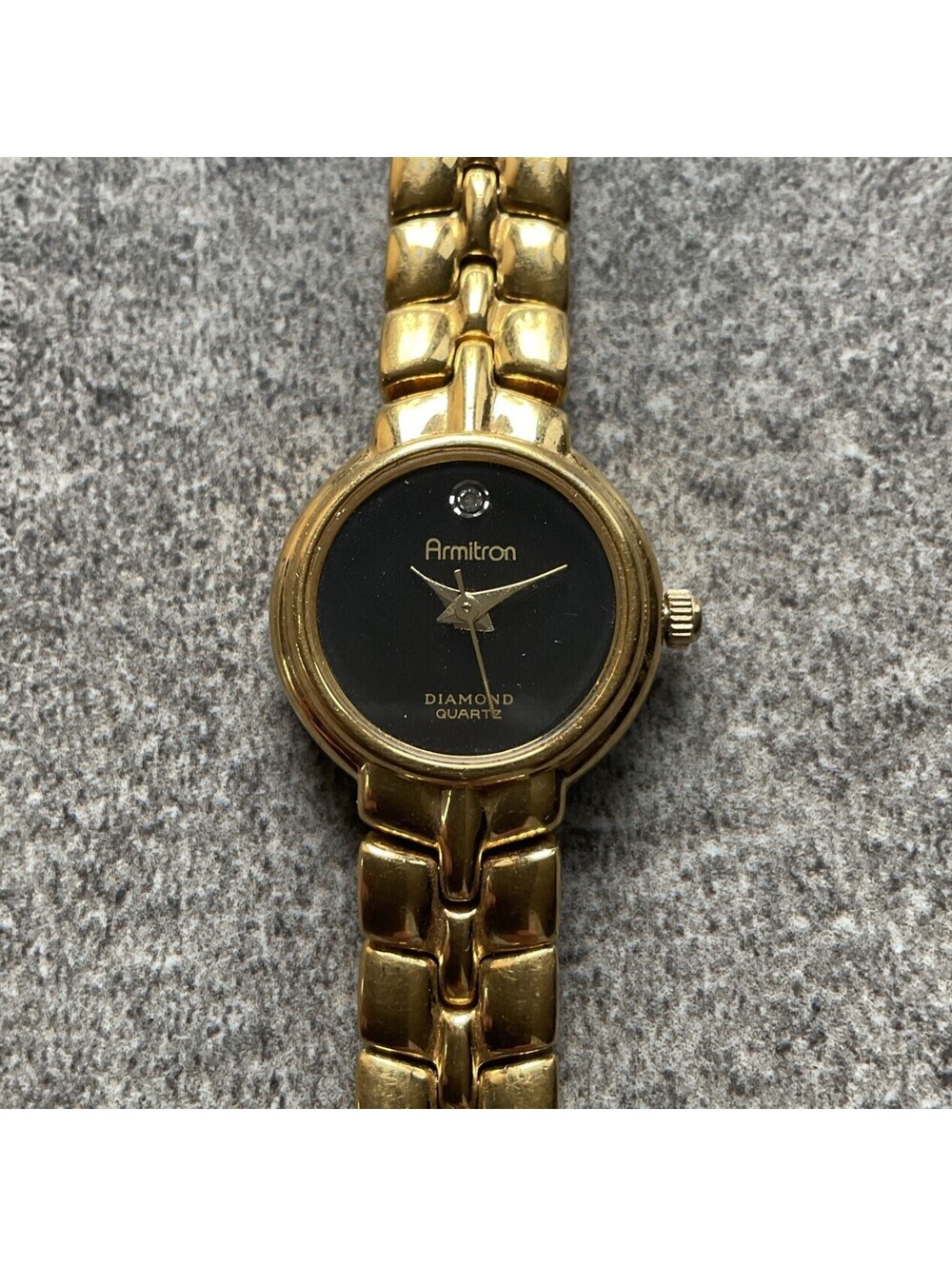 Beautiful Vntg Armitron Womens Watch 20mm Gold Tone Case/Band Diamond Accent BN